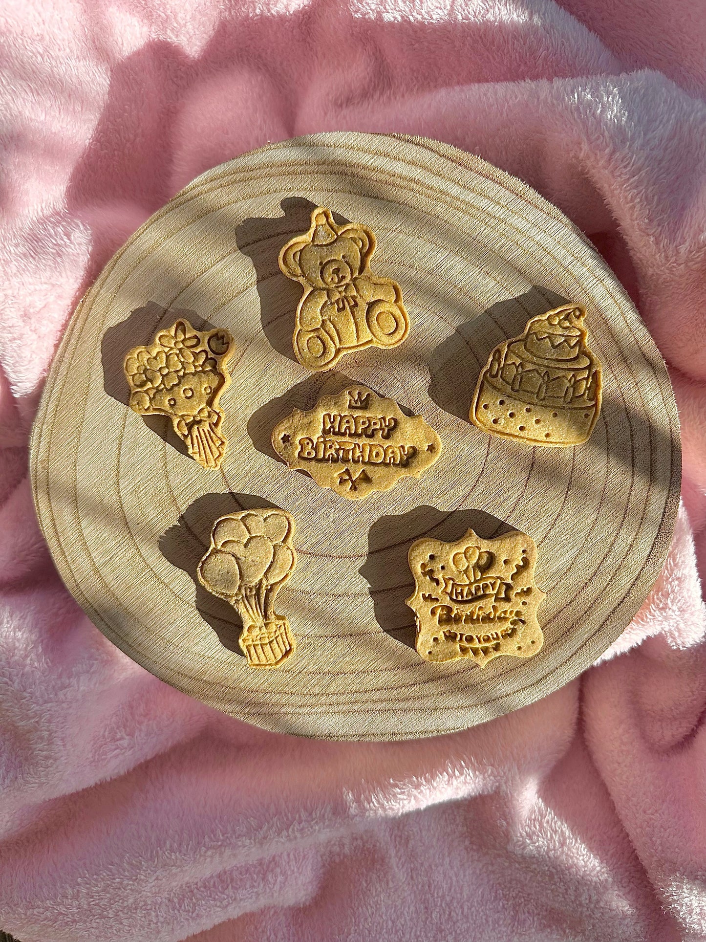 birthday oat biscuit cookies - limited ingredient dog treats